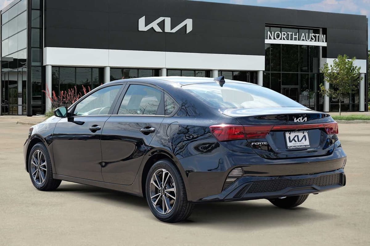 2024 Kia Forte - Image 5