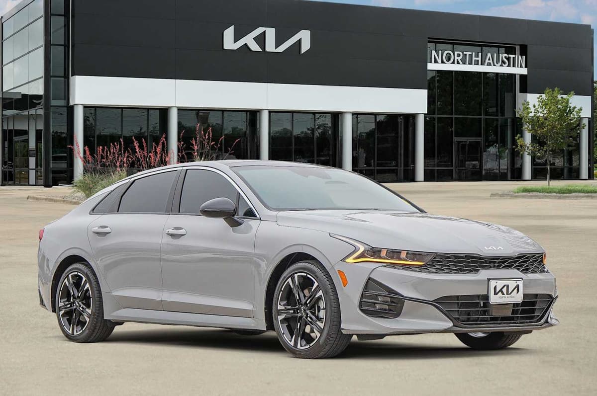 2024 Kia K5 - Image 8