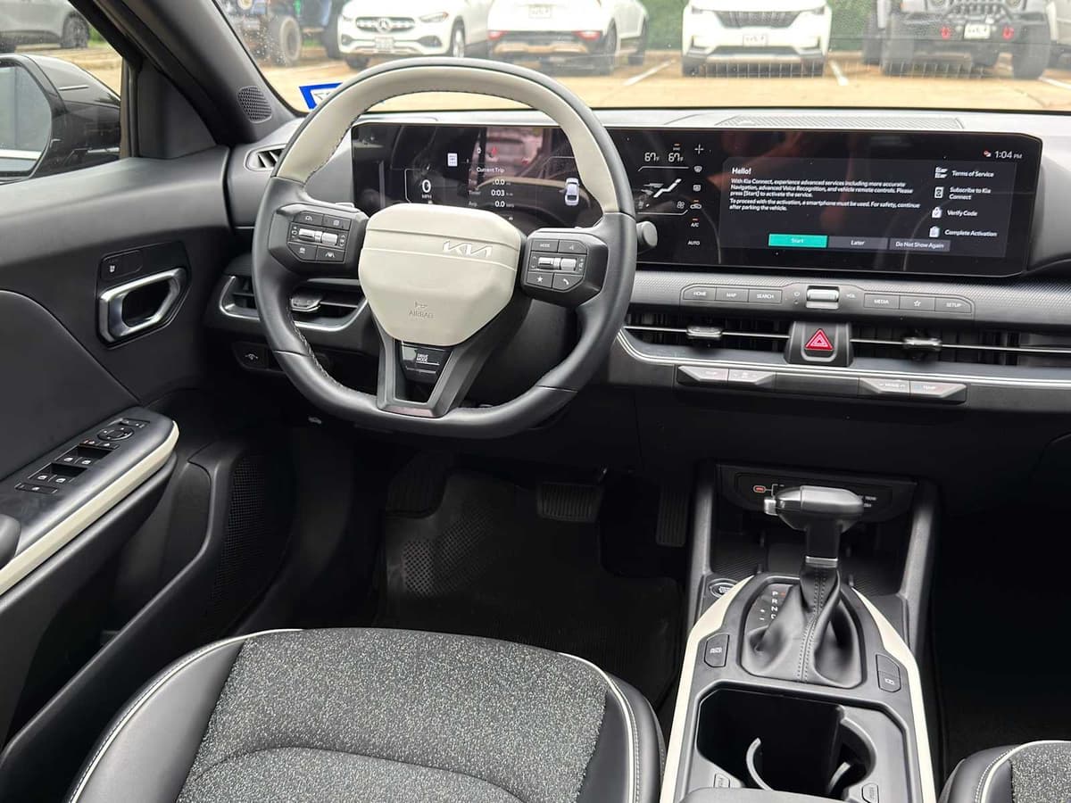 2025 Kia K4 - Image 21