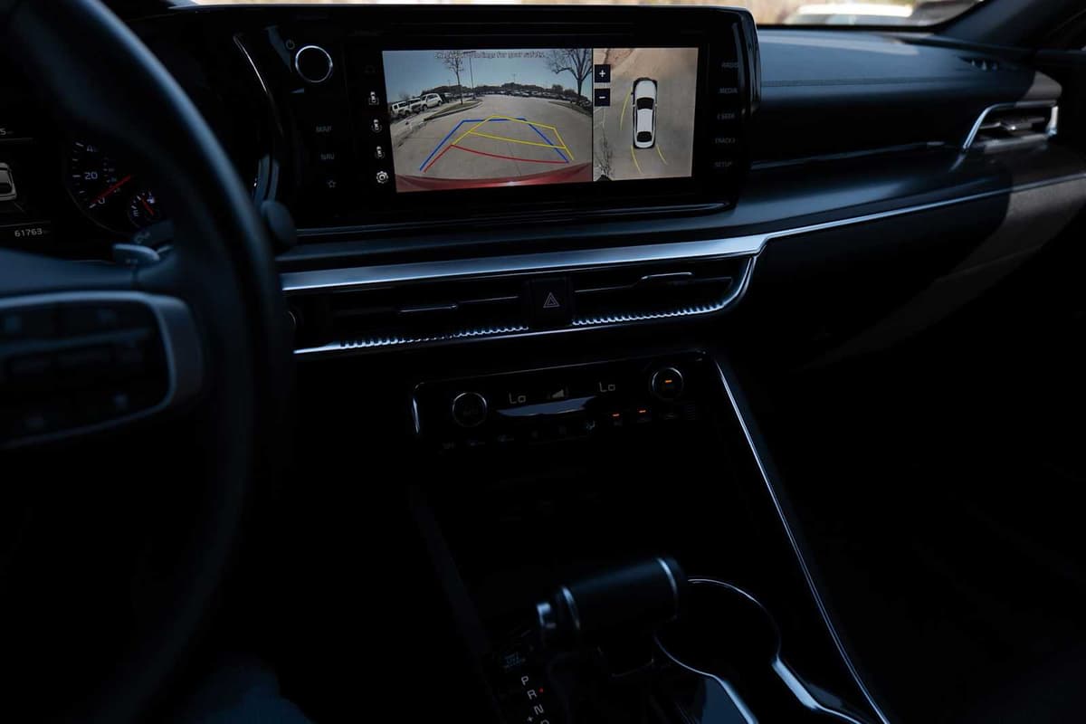 2023 Kia K5 - Image 16