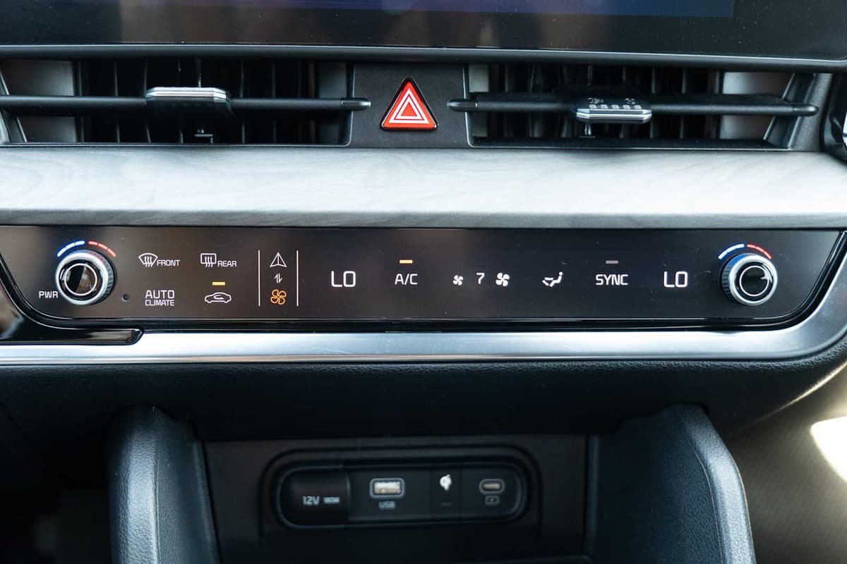 2023 Kia Sportage - Image 17