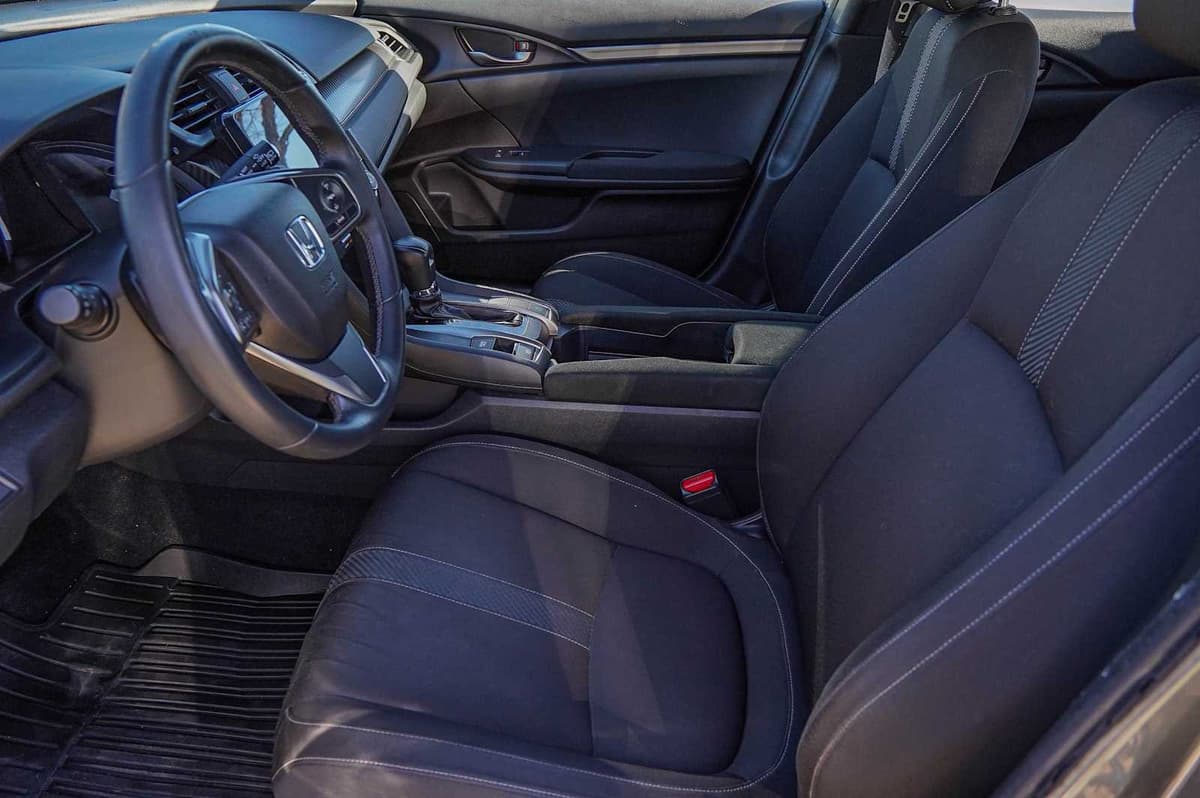 2018 Honda Civic - Image 10