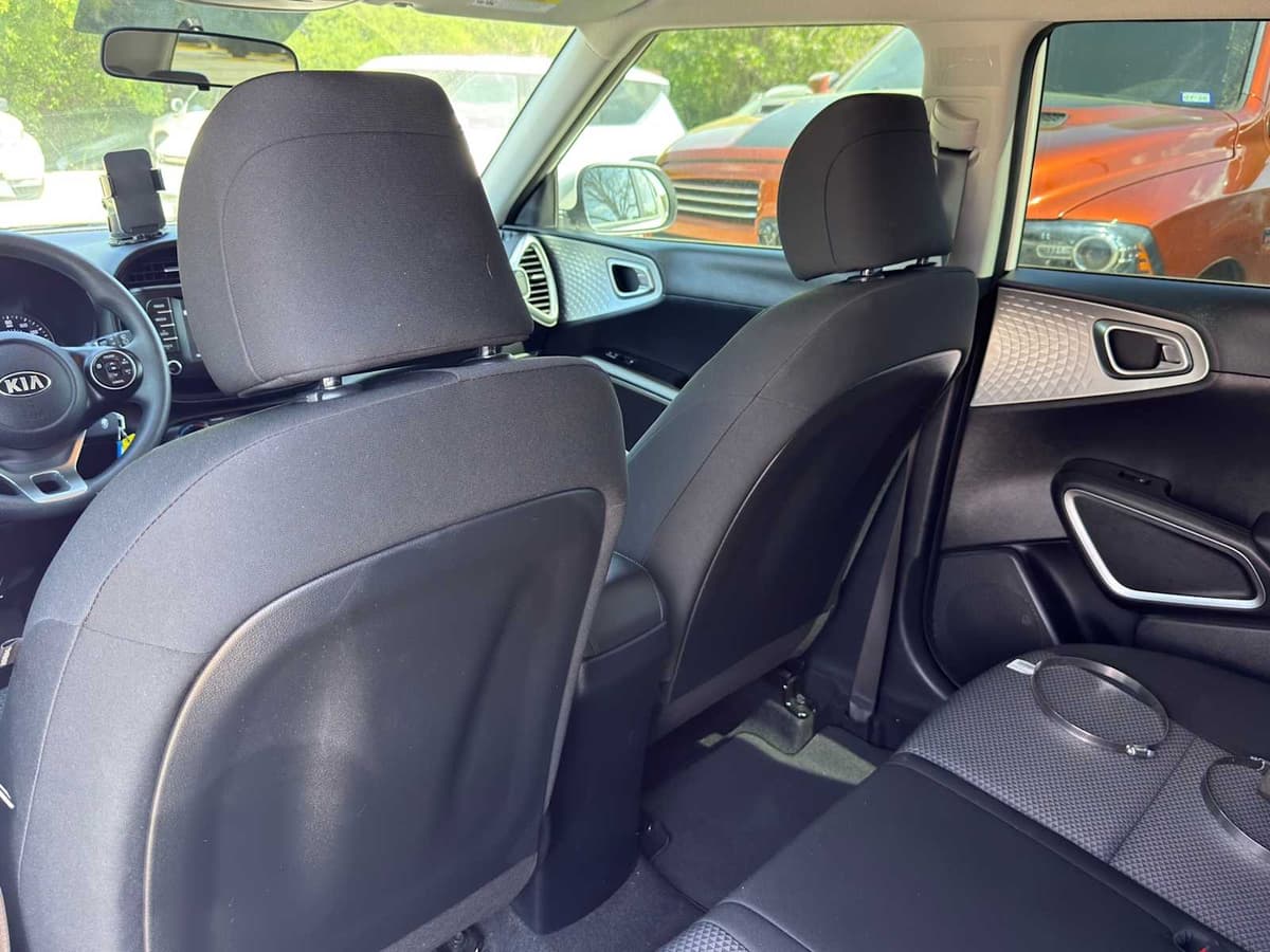 2021 Kia Soul - Image 28