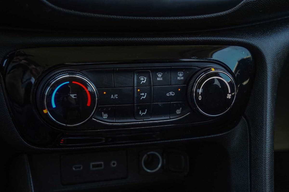 2020 Buick Encore GX - Image 19