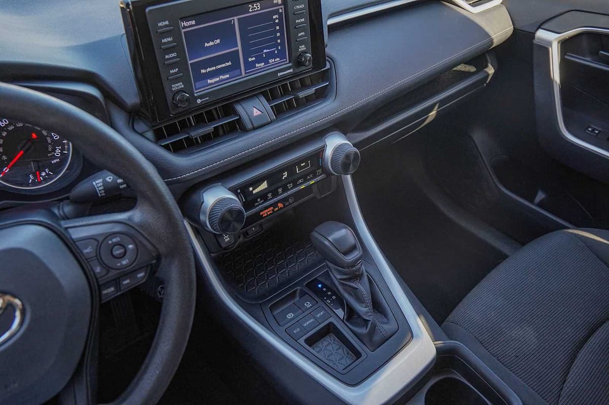 2021 Toyota RAV4 - Image 17