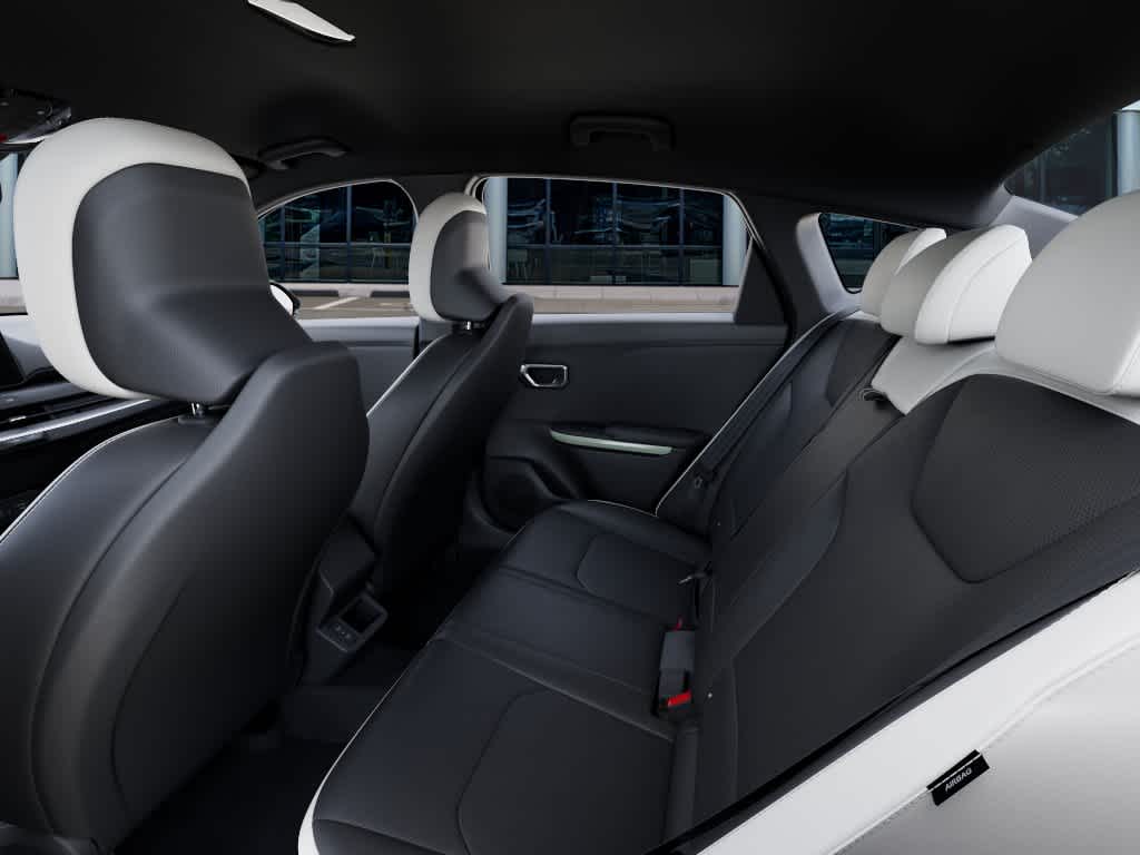2026 Kia K4 - Image 18