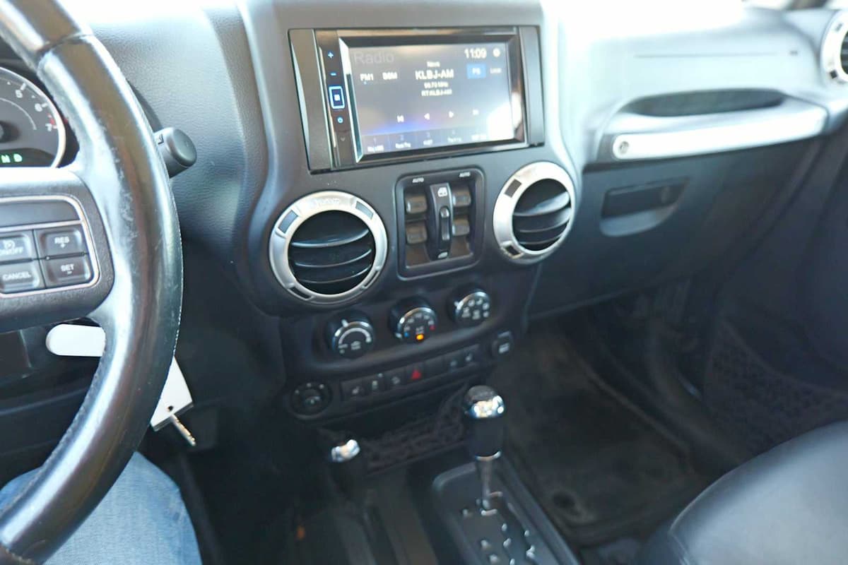 2016 Jeep Wrangler JK Unlimited - Image 16