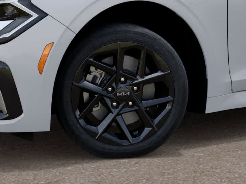 2026 Kia K5 - Image 9