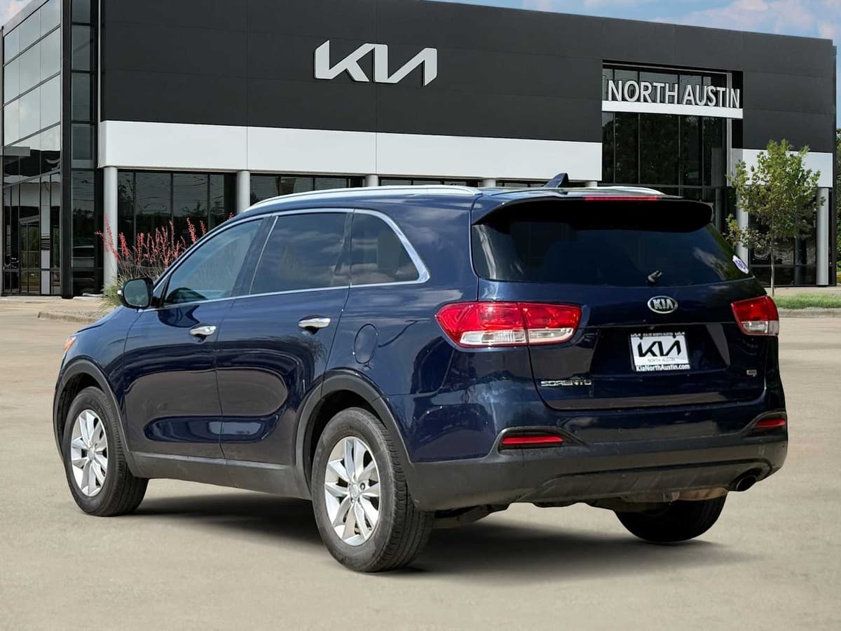 2017 Kia Sorento - Image 7