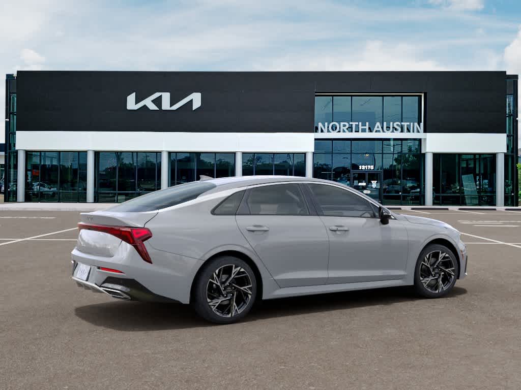 2026 Kia K5 - Image 6