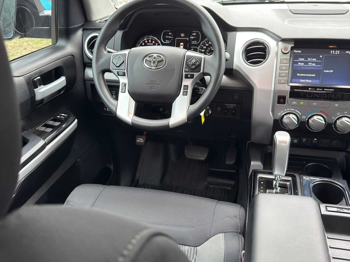 2021 Toyota Tundra - Image 29