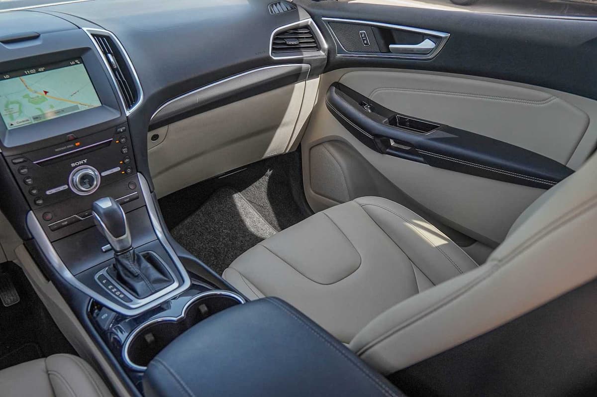 2018 Ford Edge - Image 28