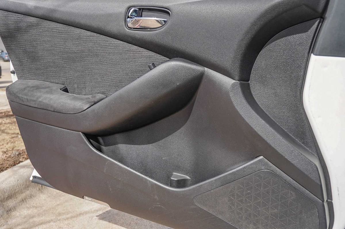 2012 Nissan Altima - Image 19