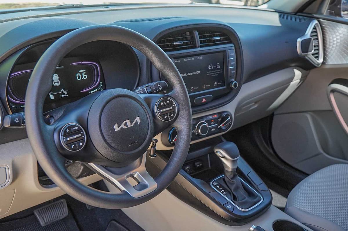 2023 Kia Soul - Image 9