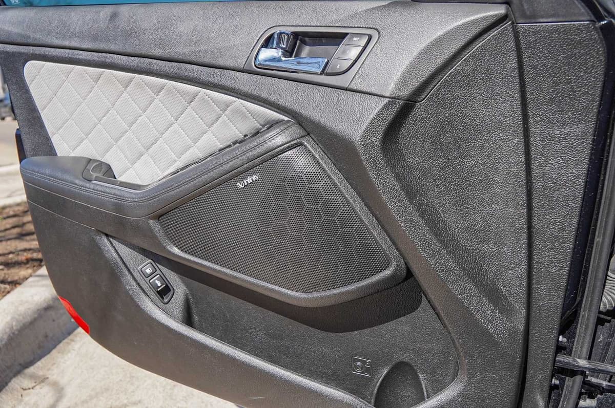 2015 Kia Optima - Image 22