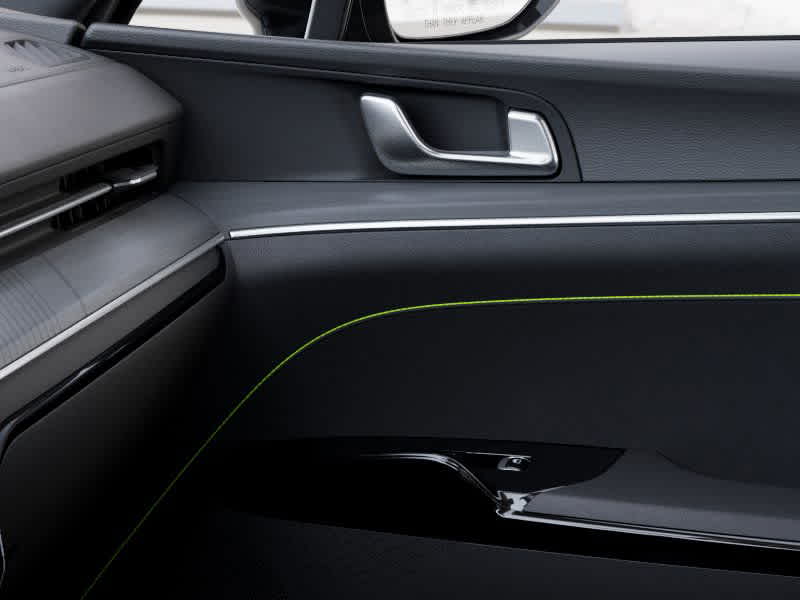 2026 Kia K5 - Image 25