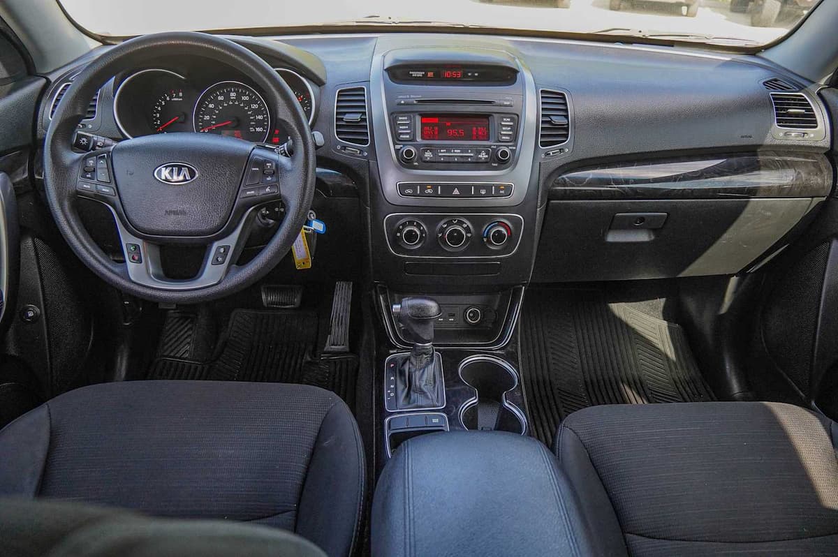 2014 Kia Sorento - Image 23