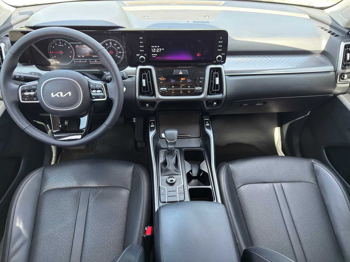 2023 Kia Sorento - Image 22