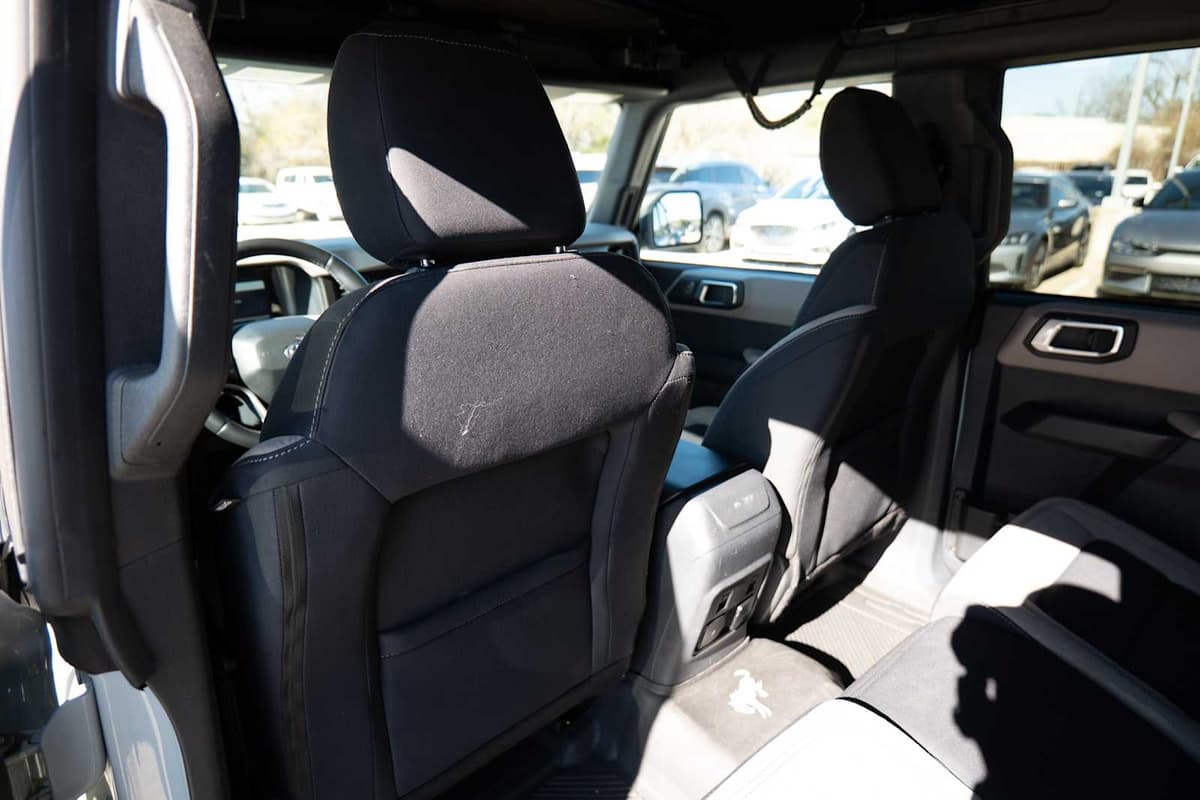 2022 Ford Bronco - Image 23