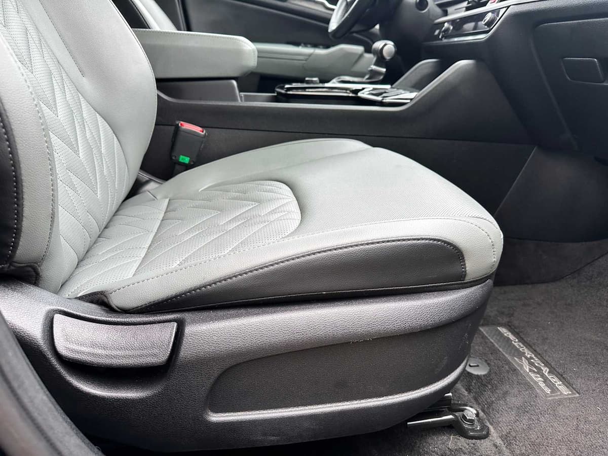 2023 Kia Sportage - Image 24