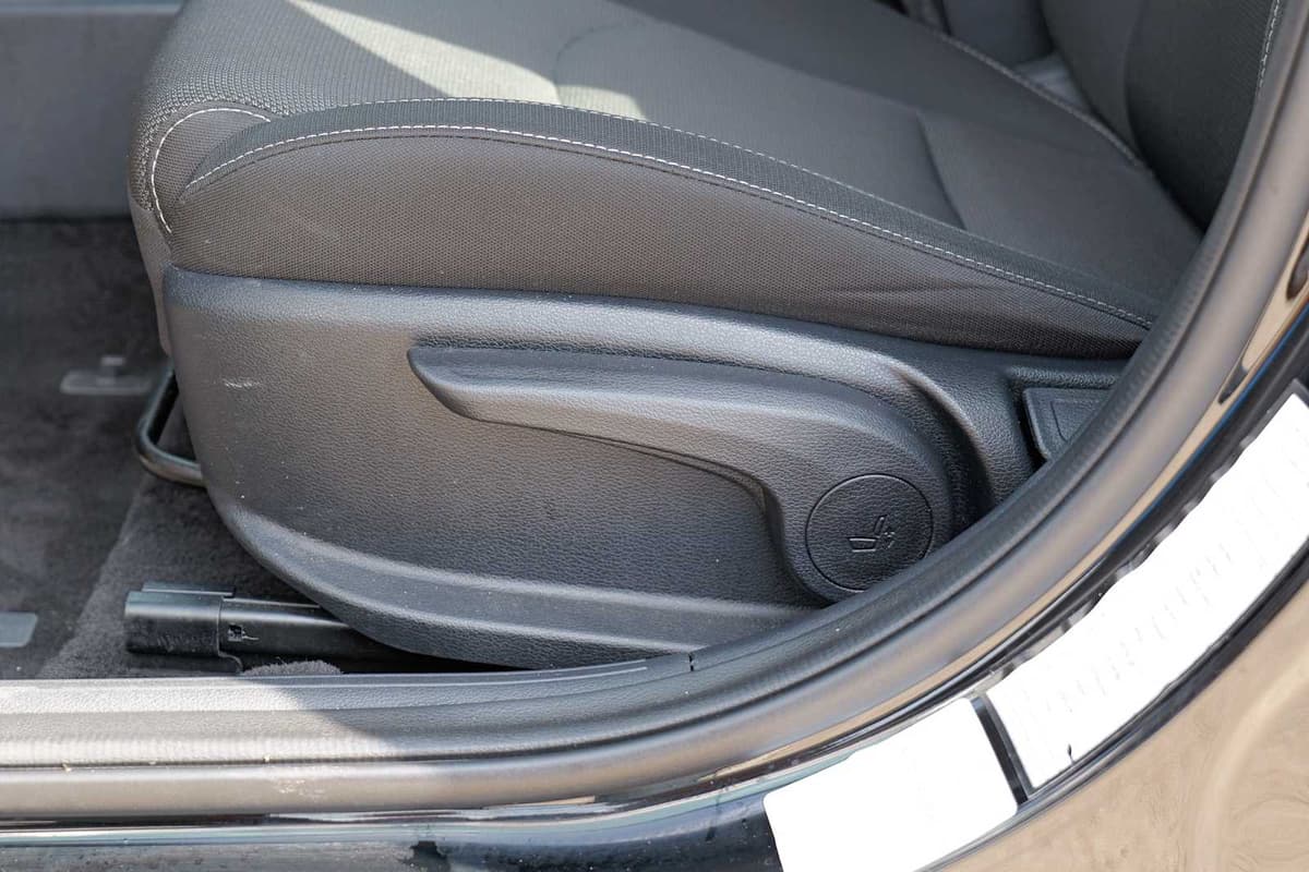 2024 Kia Forte - Image 22