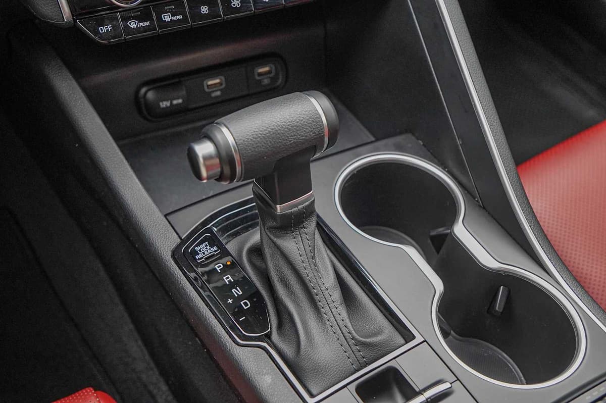 2024 Kia K5 - Image 21