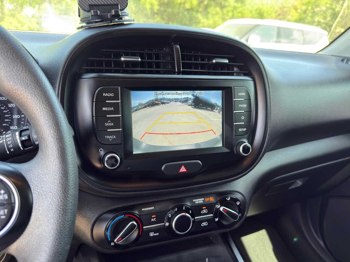 2021 Kia Soul - Image 14