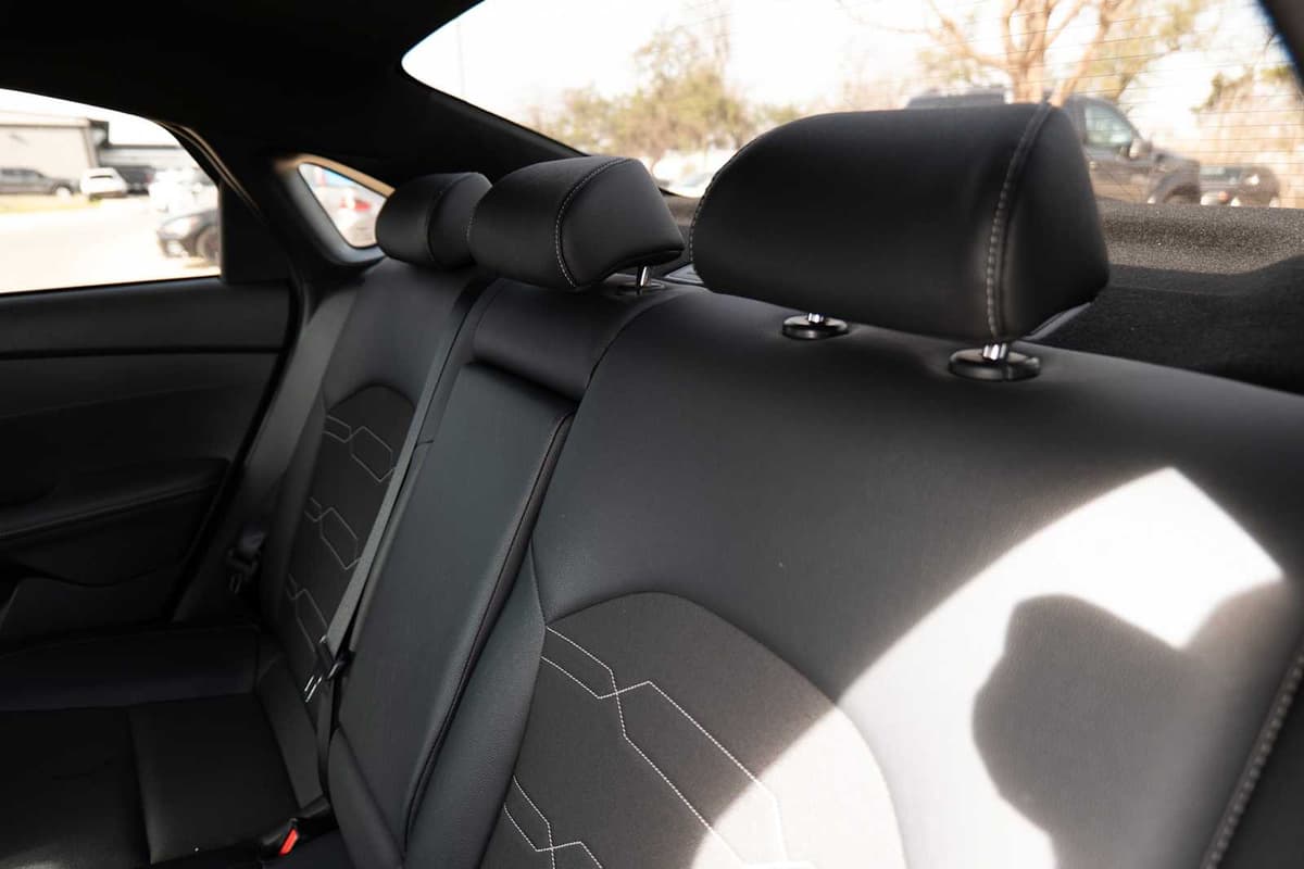 2024 Kia Forte - Image 25