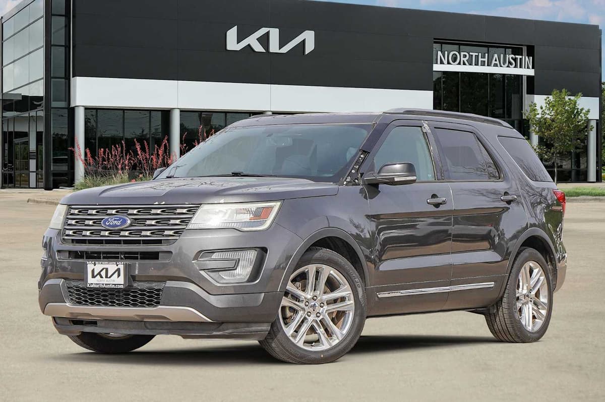 2017 Ford Explorer - Image 1