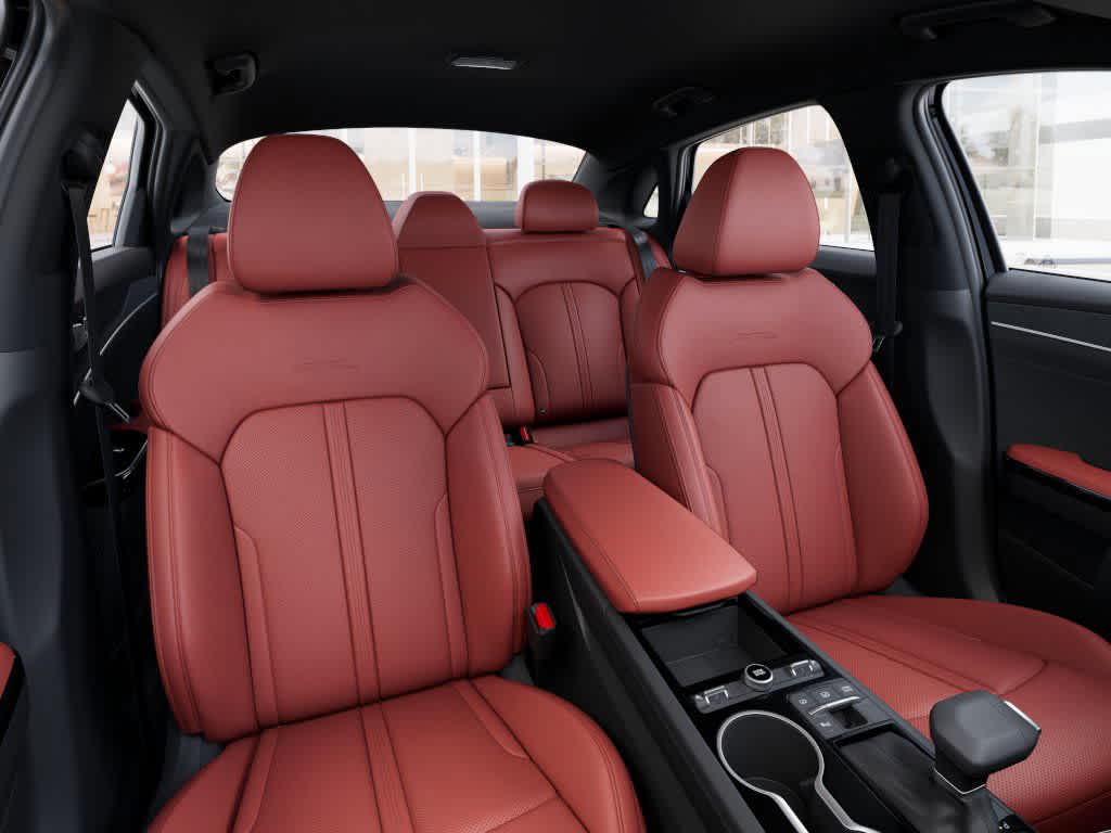 2026 Kia K5 - Image 15