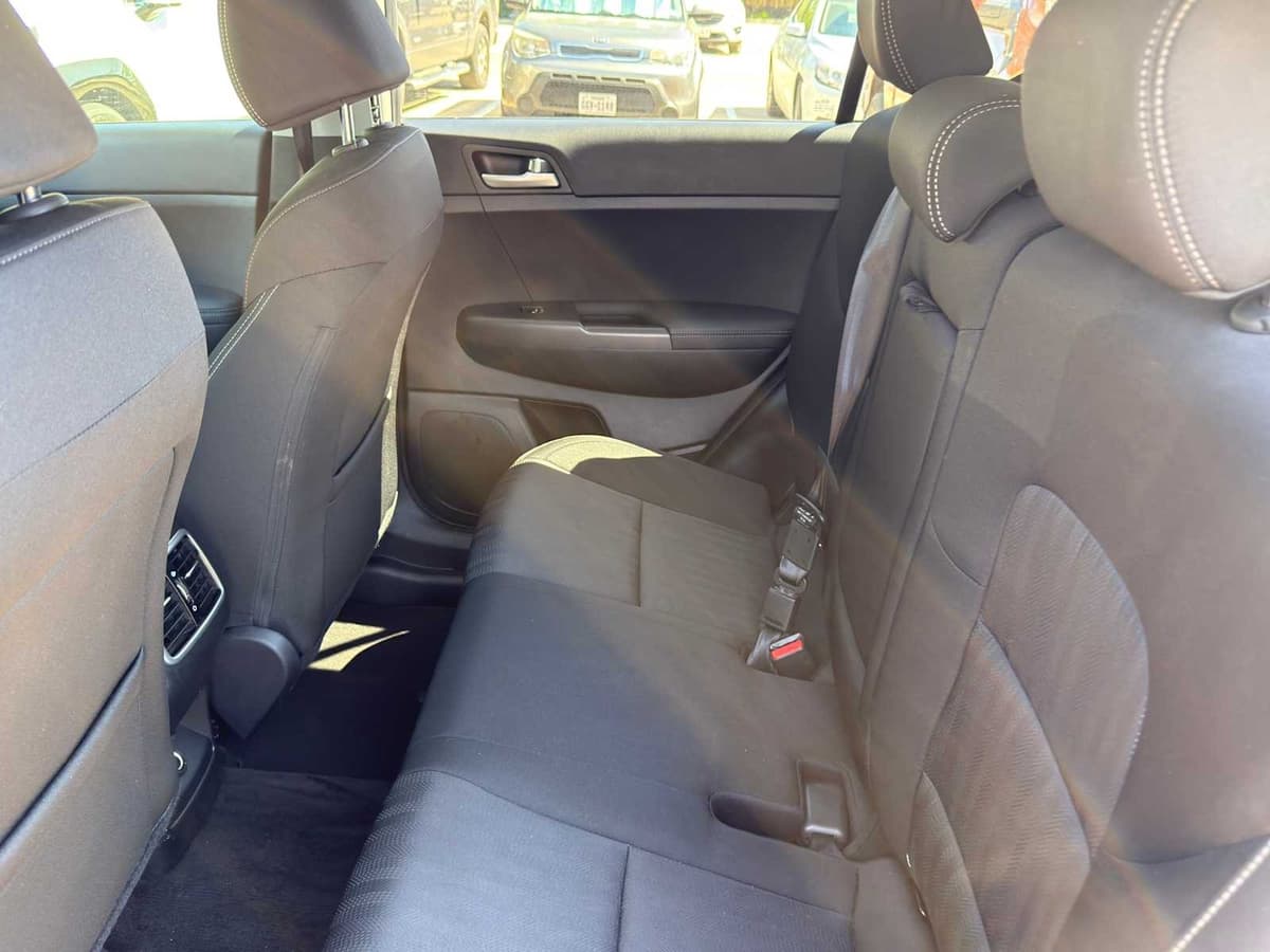 2022 Kia Sportage - Image 26