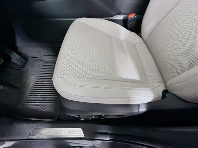 2026 LEXUS TX 350 - Image 19