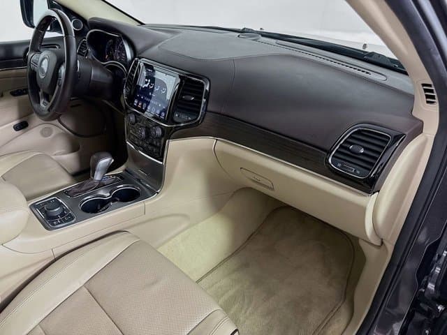 2020 Jeep Grand Cherokee - Image 31