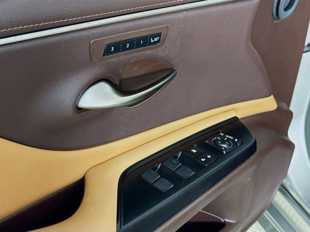 2020 LEXUS ES 350 - Image 18