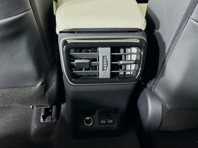 2026 LEXUS NX 350 - Image 18