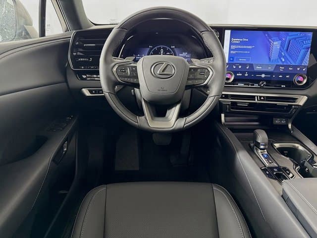 2026 LEXUS RX - Image 18