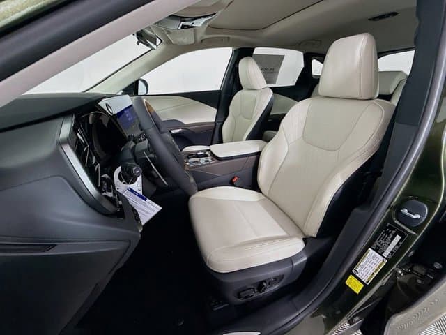 2026 LEXUS RX - Image 16