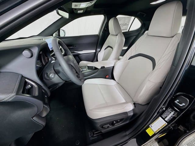 2026 LEXUS UX HYBRID - Image 15