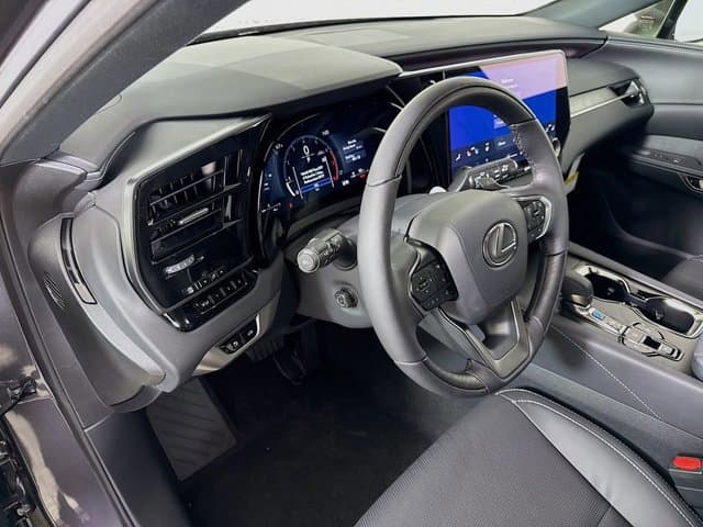 2026 LEXUS RX - Image 8