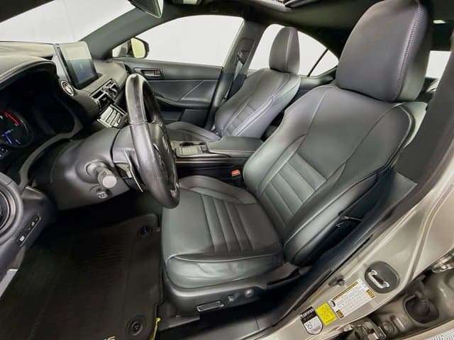 2023 LEXUS IS 350 - Image 19