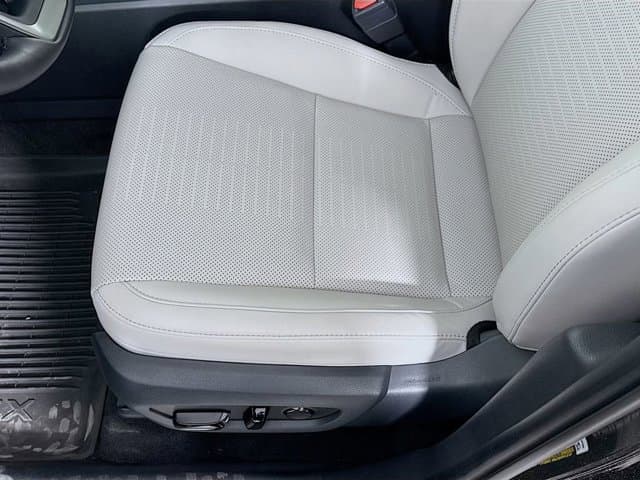 2026 LEXUS TX 350 - Image 19