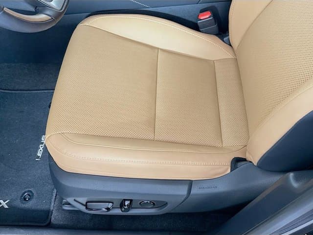 2025 LEXUS RX 350 - Image 19