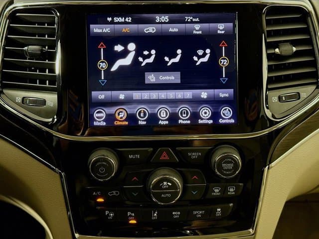 2020 Jeep Grand Cherokee - Image 16