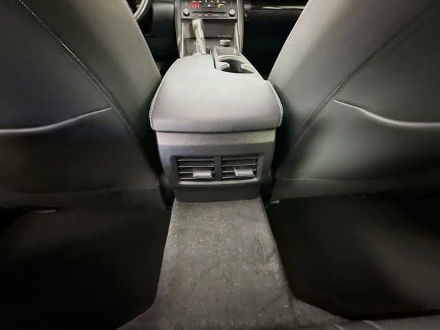2017 LEXUS IS 200t - Image 25
