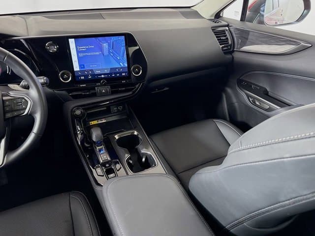 2025 LEXUS NX 250 - Image 24