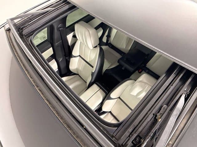 2020 Land Rover Range Rover Velar - Image 22