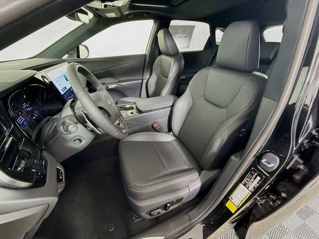 2026 LEXUS RX - Image 15