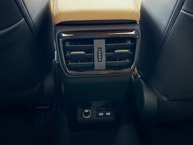 2026 LEXUS NX 350 - Image 18