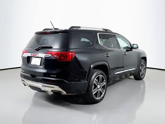 2018 GMC Acadia - Image 5