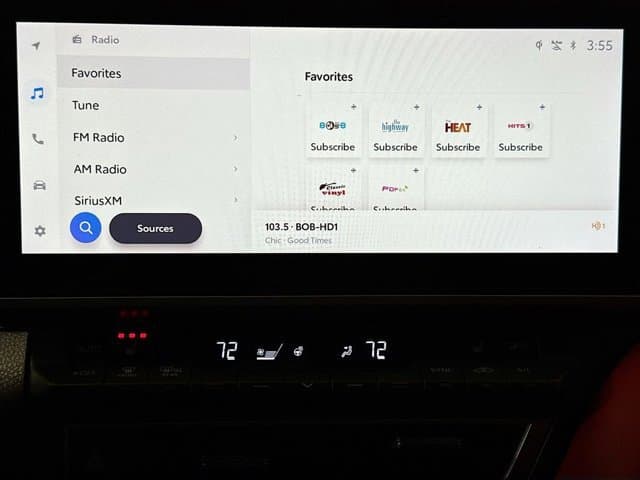 2025 Toyota Camry - Image 15